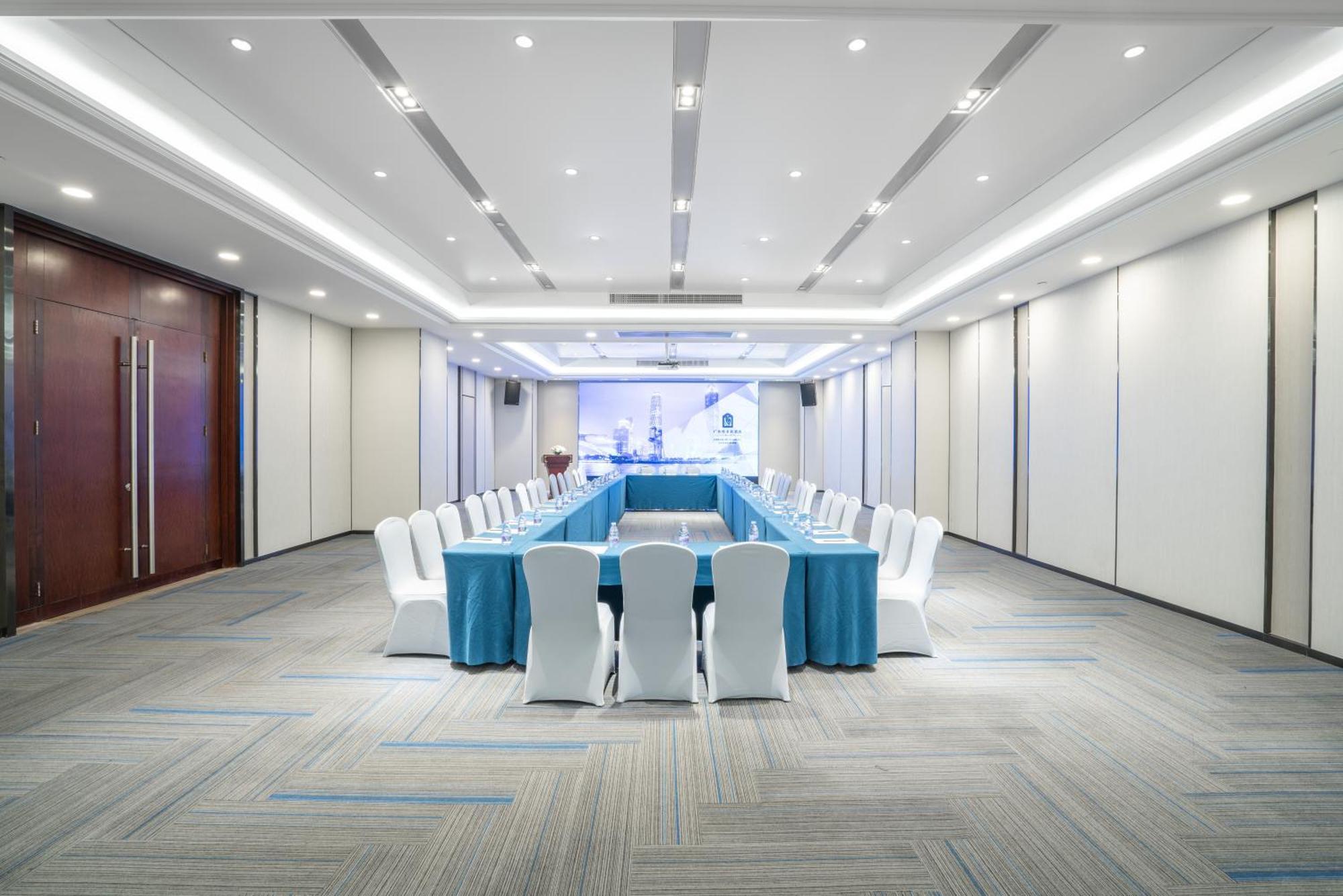 Victoria Hotel Guangzhou Zhujiang New Town Екстер'єр фото