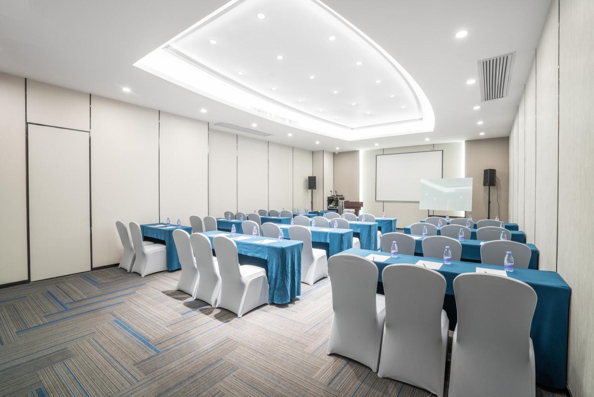 Victoria Hotel Guangzhou Zhujiang New Town Екстер'єр фото