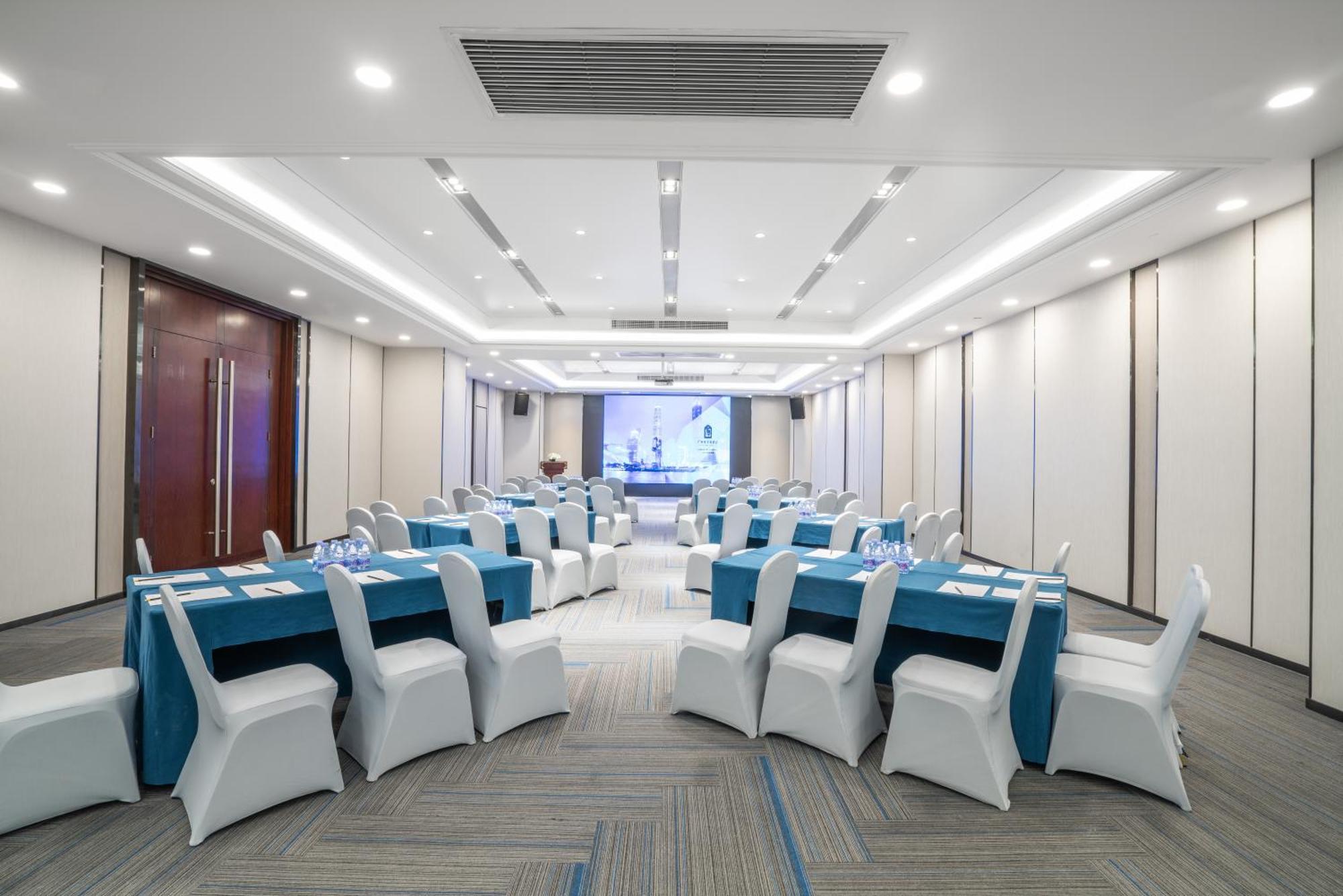 Victoria Hotel Guangzhou Zhujiang New Town Екстер'єр фото